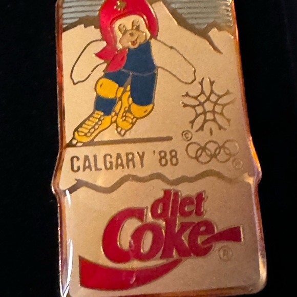 Diet coke Pin set #1 1988 Calgary Winter Olympics 5 pins in case w/ Box #KID 938 - Picture 7 of 8